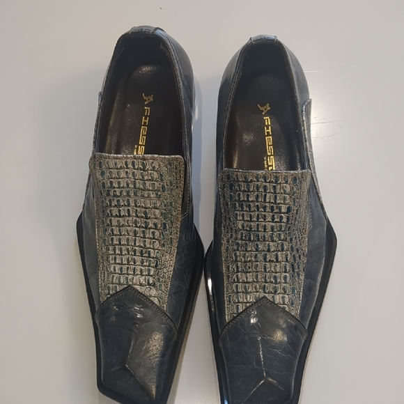 Fiesso by Auello Garcia Other - Elegant Black Crocodile-Pattern Loafers for Men